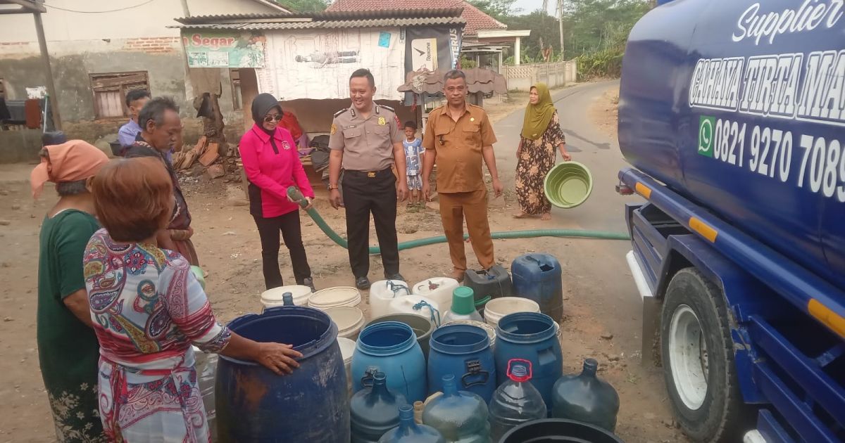 Kemarau Panjang, 15 Kampung di Ciomas Tenjo Kabupaten Bogor Terima Bantuan Air PT BCS