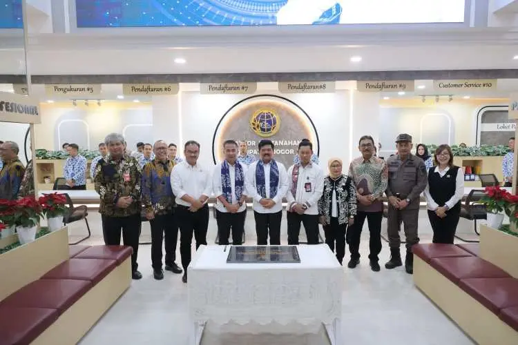 Menteri ATR BPN Resmikan Loket Layanan Pertanahan di Kabupaten Bogor I