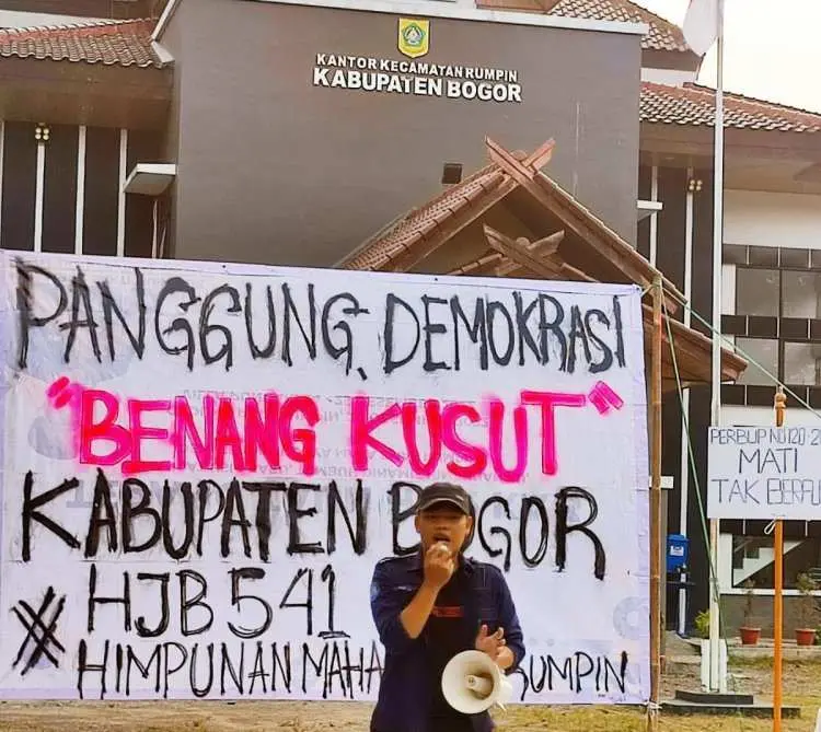 Truk Tambang dan Kecelakaan Warnai Parung Panjang: HMR Kecam Kebijakan Pemindahan Camat