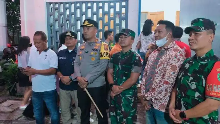 Kapolres dan Dandim Kunjungi Pos Pam Nataru Cibinong