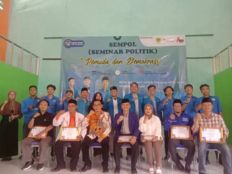 Gelar Seminar Politik, DPK KNPI Nanggung Ajak Caleg Asal Nanggung Dorong Aspirasi Pemuda