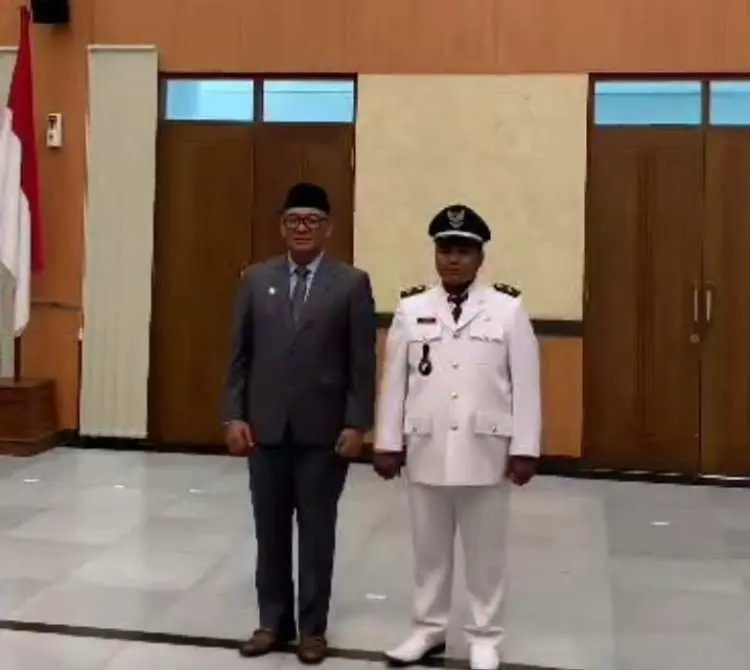 Lantik Kades Cintamanik Antar Waktu, Bupati Bogor Minta Layani Masyarakat Dengan Tulus dan Amanah