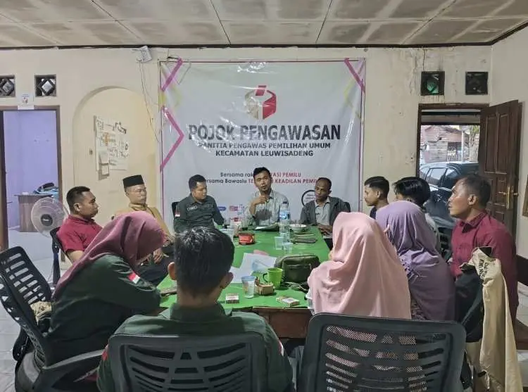 Panwaslu Kecamatan Leuwisadeng Ajak Masyarakat Awasi ASN dan Pejabat Publik Ikut Kampanye