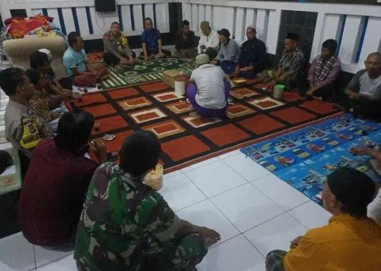 Tak Main-Main! Kades Pangradin Bersama Jajaran Muspika Lakukan Komsos, PETI yang Mencemari Jadi Pusat Perhatian di Kabupaten Bogor
