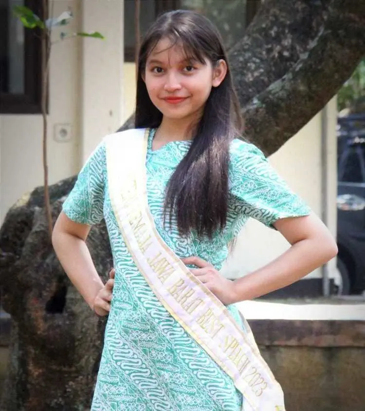 Membanggakan! Kanaya Laila Wahda Pelajar SMPN 2 Sukaraja Wakili Jabar di Final Putri Batik Nasional 2023
