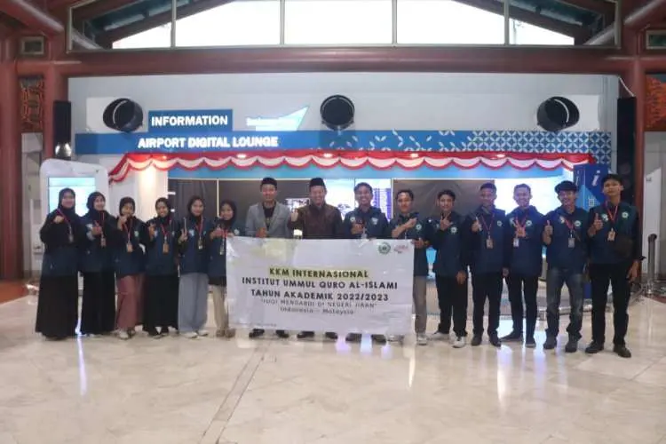 IUQI Go International, Rektor IUQI Bogor Lepas Mahasiswa KKM ke Malaysia