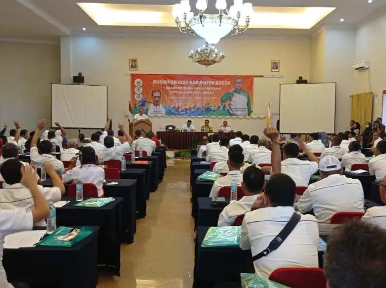Plt Bupati Bogor Iwan Setiawan Minta KONI Jangan Ditarik Ke Politik