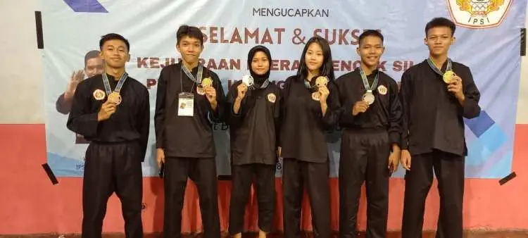Tim Silat Kabupaten Bogor Unjuk Gigi, Sikat Dua Medali Emas Kejurda Silat Jabar 2023