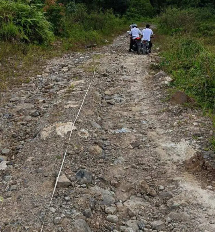 Anggota DPRD Dapil V Kabupaten Bogor Ikut Kritisi DPUPR Soal Rusaknya Jalan Citumbuk Parigi