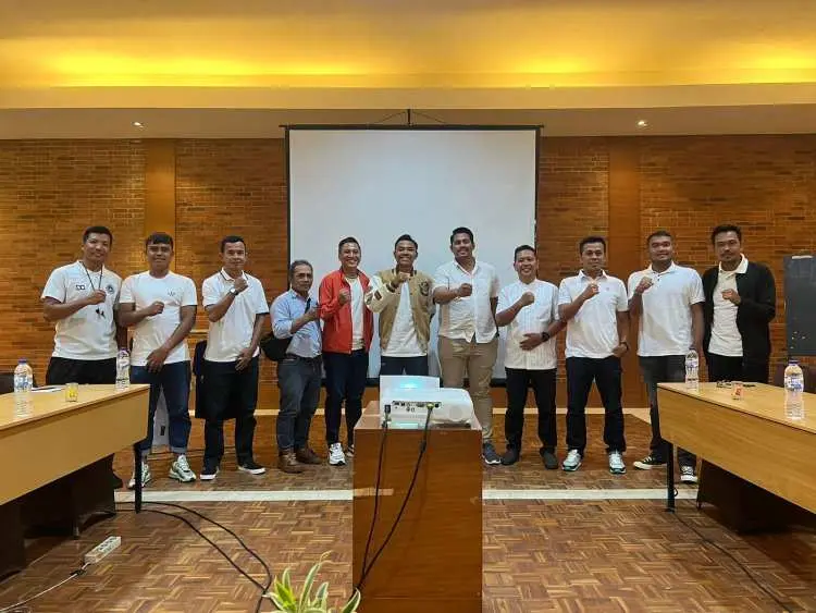 Youth Tiger Soccer School Gelar Internal Meeting dan Buka Puasa Bersama Managemen Beserta Jajaran Pelatih
